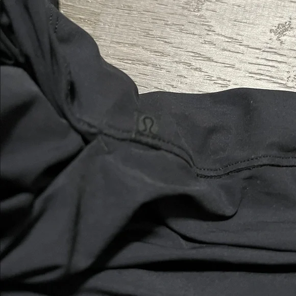 Lululemon All For It Onesie
Black Size 4 - Picture 6 of 11
